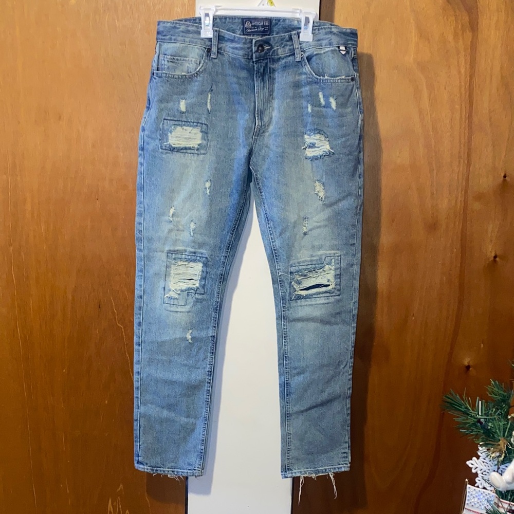 💙🩵💙EUC Like New American Rag Men's Distressed Blue Jeans - 34/32